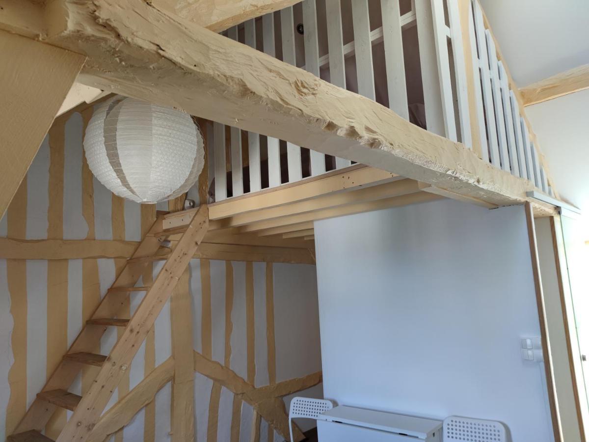 Le Saint Leonard...Il Est Orange Apartment Honfleur Bagian luar foto